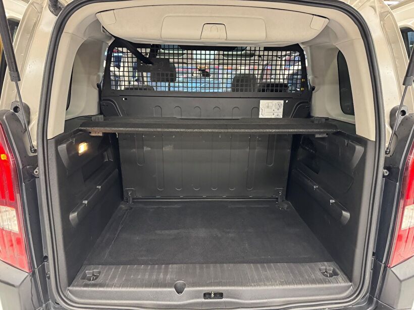 2022 Dizel Otomatik Peugeot Rifter Gri Polat Araç Dizayn Otomotiv İnşaat Sanayi Ve Ticaret Limited Şirketi