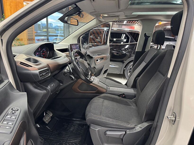 2022 Dizel Otomatik Peugeot Rifter Gri Polat Araç Dizayn Otomotiv İnşaat Sanayi Ve Ticaret Limited Şirketi