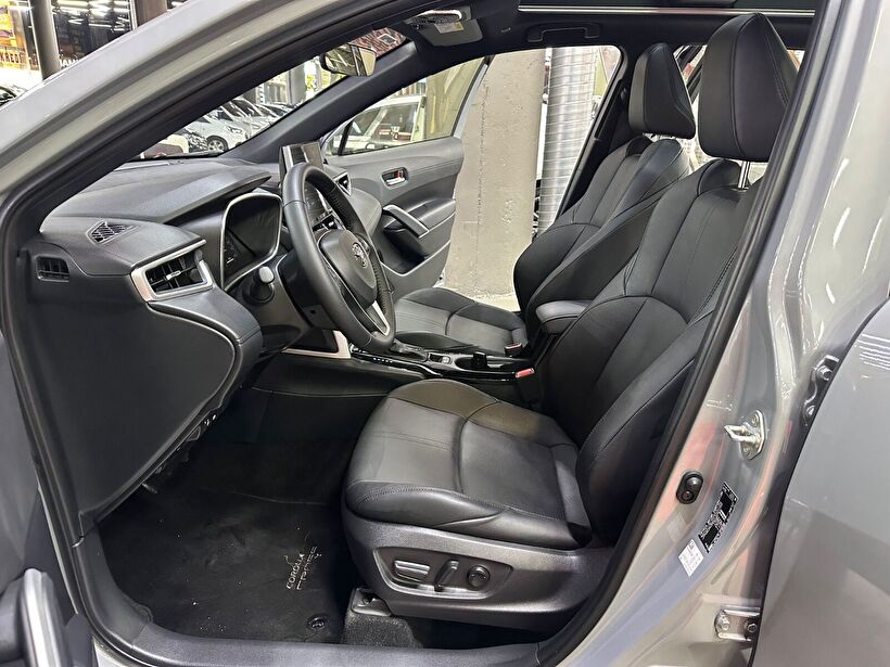 2025 Benzin Otomatik Toyota Corolla Cross Gümüş Gri Polat Araç Dizayn Otomotiv İnşaat Sanayi Ve Ticaret Limited Şirketi
