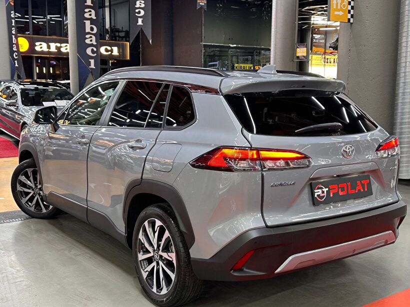 2025 Benzin Otomatik Toyota Corolla Cross Gümüş Gri Polat Araç Dizayn Otomotiv İnşaat Sanayi Ve Ticaret Limited Şirketi