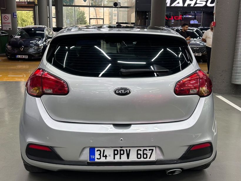 2013 Dizel Manuel Kia Ceed Gümüş Gri Polat Araç Dizayn Otomotiv İnşaat Sanayi Ve Ticaret Limited Şirketi