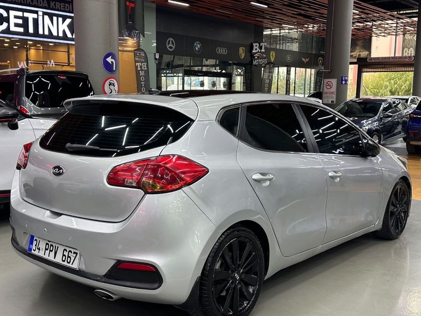 2013 Dizel Manuel Kia Ceed Gümüş Gri Polat Araç Dizayn Otomotiv İnşaat Sanayi Ve Ticaret Limited Şirketi