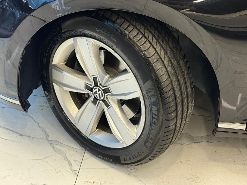 2016 Dizel Otomatik Volkswagen Passat Siyah Polat Araç Dizayn Otomotiv İnşaat Sanayi Ve Ticaret Limited Şirketi