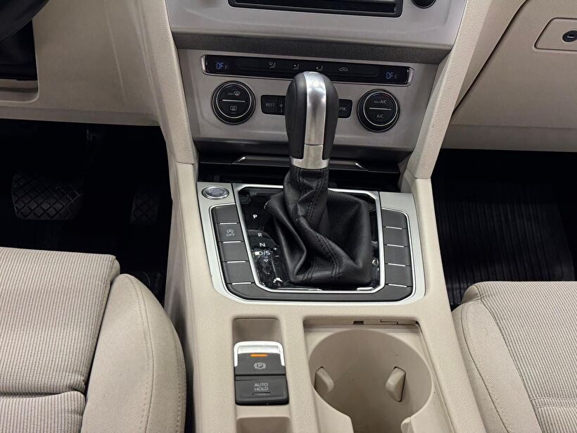 2016 Dizel Otomatik Volkswagen Passat Siyah Polat Araç Dizayn Otomotiv İnşaat Sanayi Ve Ticaret Limited Şirketi