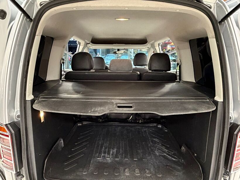 2017 Dizel Manuel Volkswagen Caddy Gümüş Gri Polat Araç Dizayn Otomotiv İnşaat Sanayi Ve Ticaret Limited Şirketi