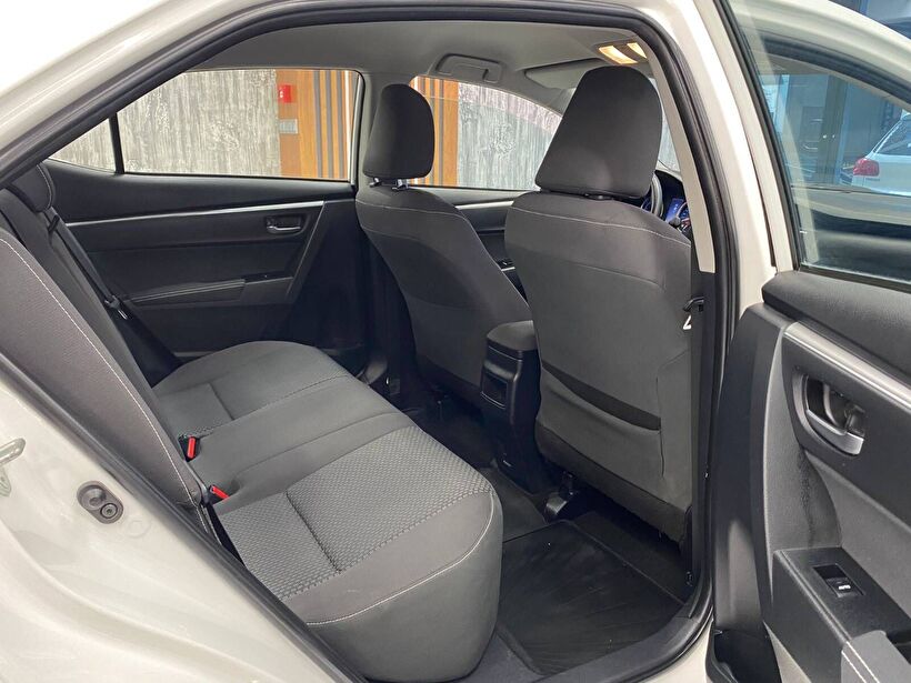 2018 Dizel Otomatik Toyota Corolla Beyaz Polat Araç Dizayn Otomotiv İnşaat Sanayi Ve Ticaret Limited Şirketi