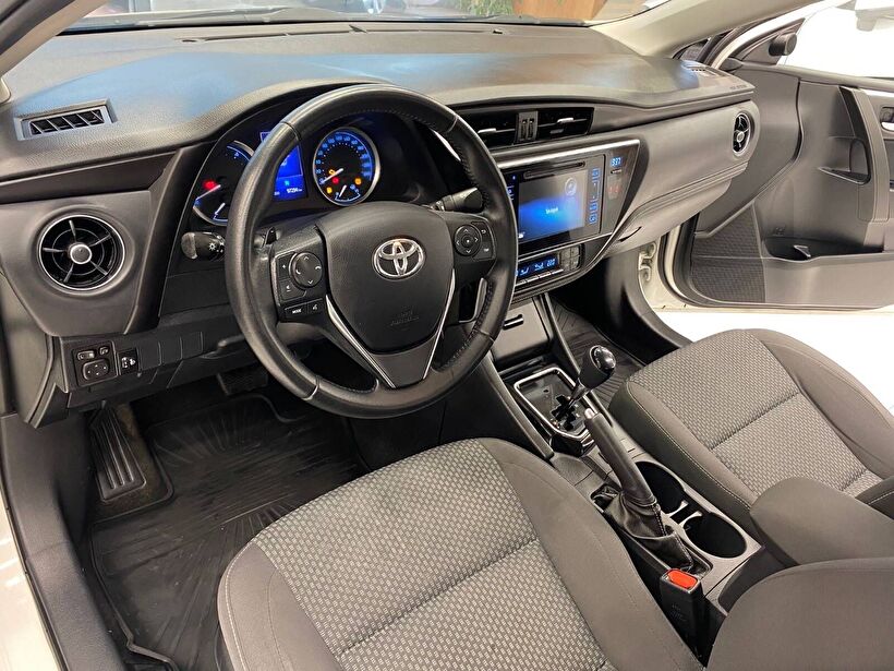 2018 Dizel Otomatik Toyota Corolla Beyaz Polat Araç Dizayn Otomotiv İnşaat Sanayi Ve Ticaret Limited Şirketi