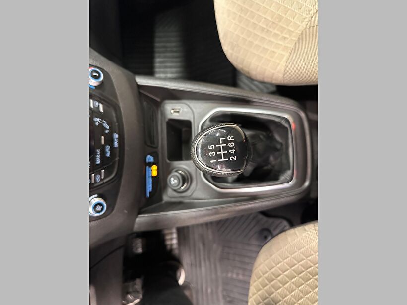 2022 Dizel Manuel Ford Tourneo Courier Beyaz Polat Araç Dizayn Otomotiv İnşaat Sanayi Ve Ticaret Limited Şirketi