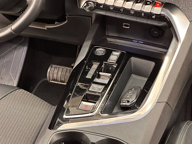 2023 Dizel Otomatik Peugeot 3008 Gri Polat Araç Dizayn Otomotiv İnşaat Sanayi Ve Ticaret Limited Şirketi