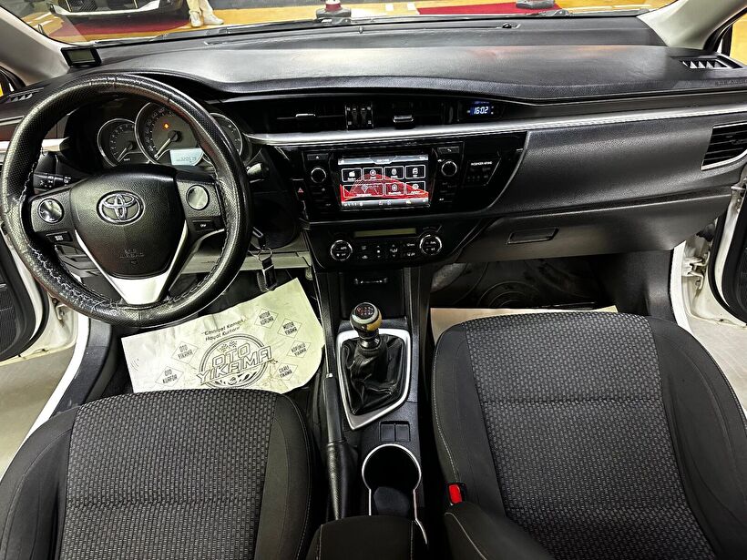 2013 Benzin + LPG Manuel Toyota Corolla Beyaz Polat Araç Dizayn Otomotiv İnşaat Sanayi Ve Ticaret Limited Şirketi
