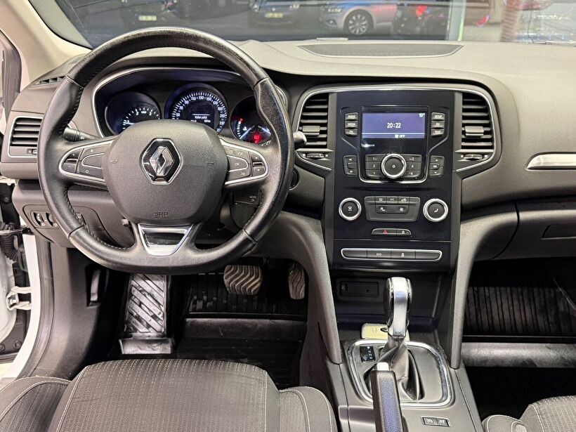 2017 Dizel Otomatik Renault Megane Beyaz Polat Araç Dizayn Otomotiv İnşaat Sanayi Ve Ticaret Limited Şirketi