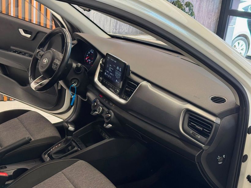 2020 Benzin Otomatik Kia Stonic Beyaz Polat Araç Dizayn Otomotiv İnşaat Sanayi Ve Ticaret Limited Şirketi