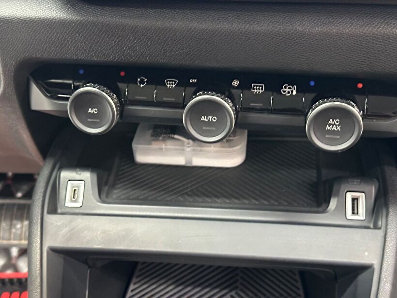 2024 Benzin Otomatik Citroen C4 X Füme Polat Araç Dizayn Otomotiv İnşaat Sanayi Ve Ticaret Limited Şirketi