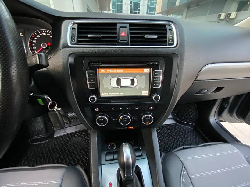 2013 Dizel Otomatik Volkswagen Jetta Gri Polat Araç Dizayn Otomotiv İnşaat Sanayi Ve Ticaret Limited Şirketi