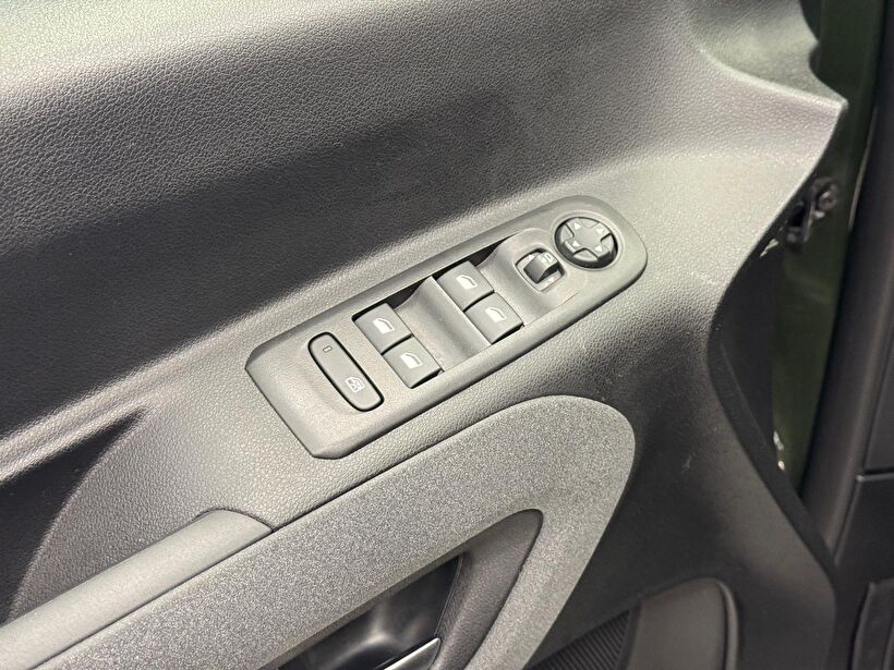 2024 Dizel Otomatik Peugeot Rifter Yeşil Polat Araç Dizayn Otomotiv İnşaat Sanayi Ve Ticaret Limited Şirketi