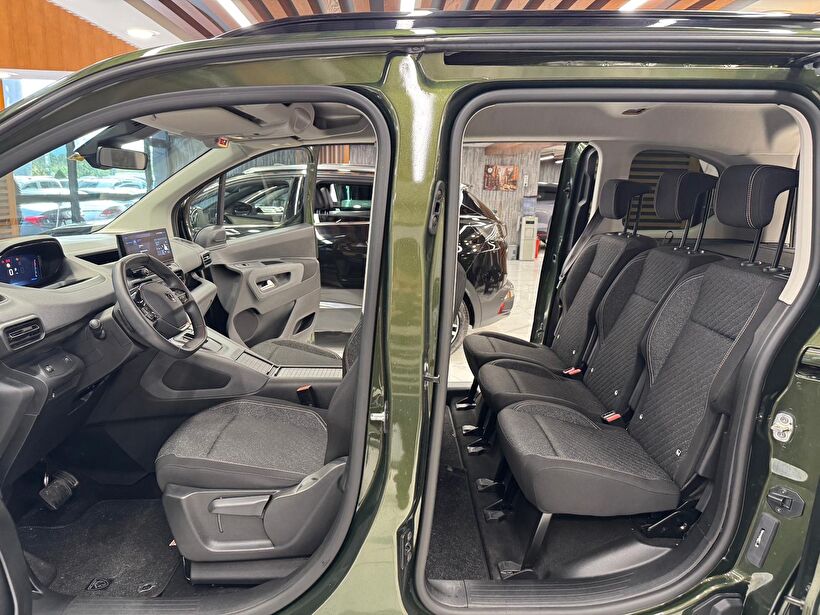 2024 Dizel Otomatik Peugeot Rifter Yeşil Polat Araç Dizayn Otomotiv İnşaat Sanayi Ve Ticaret Limited Şirketi