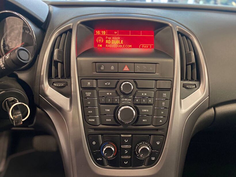 2017 Dizel Otomatik Opel Astra Siyah Polat Araç Dizayn Otomotiv İnşaat Sanayi Ve Ticaret Limited Şirketi