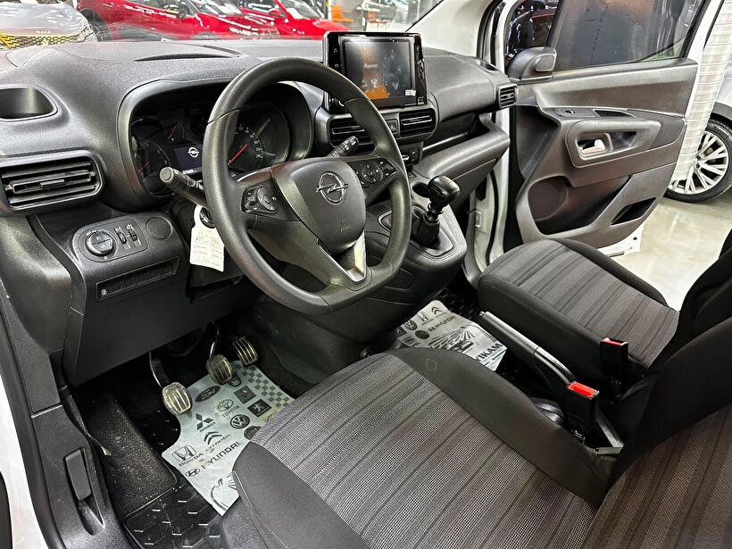 2023 Dizel Manuel Opel Combo Life Beyaz Polat Araç Dizayn Otomotiv İnşaat Sanayi Ve Ticaret Limited Şirketi
