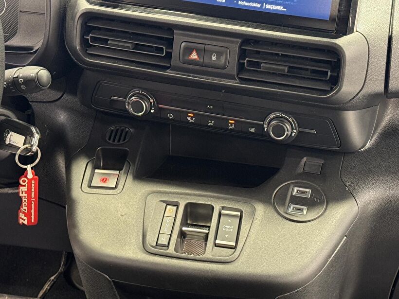 2025 Dizel Otomatik Toyota Proace City Gri Polat Araç Dizayn Otomotiv İnşaat Sanayi Ve Ticaret Limited Şirketi