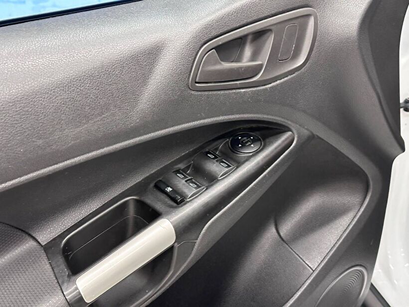 2015 Dizel Manuel Ford Tourneo Connect Beyaz Polat Araç Dizayn Otomotiv İnşaat Sanayi Ve Ticaret Limited Şirketi