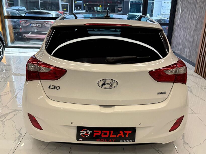 2014 Dizel Otomatik Hyundai i30 Beyaz Polat Araç Dizayn Otomotiv İnşaat Sanayi Ve Ticaret Limited Şirketi