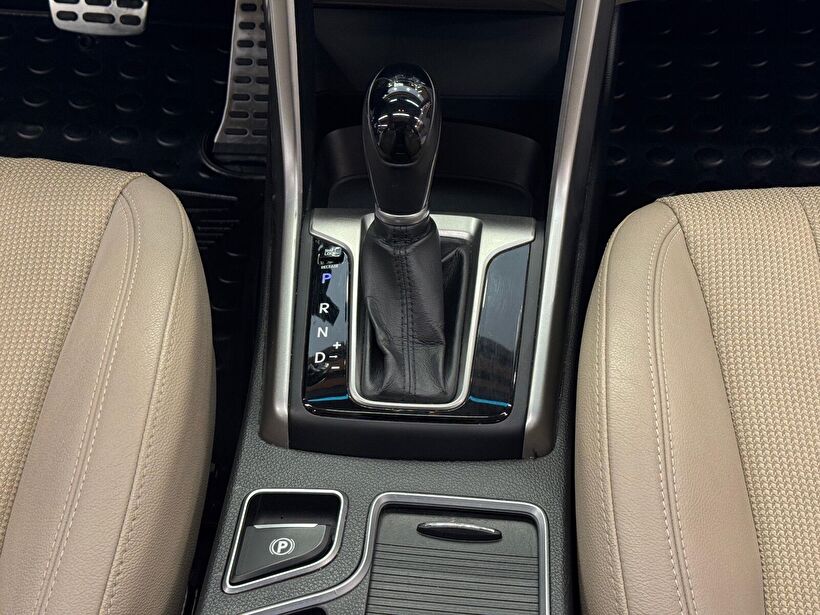 2014 Dizel Otomatik Hyundai i30 Beyaz Polat Araç Dizayn Otomotiv İnşaat Sanayi Ve Ticaret Limited Şirketi