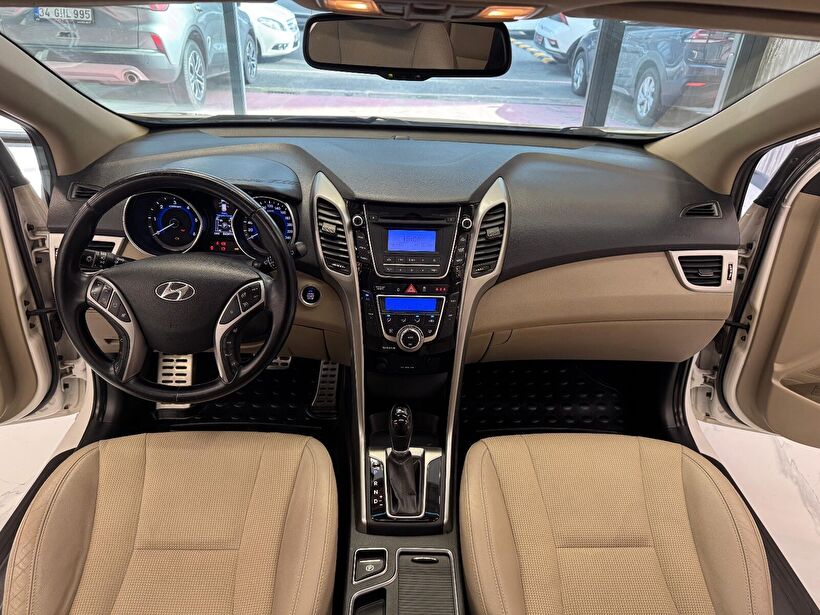 2014 Dizel Otomatik Hyundai i30 Beyaz Polat Araç Dizayn Otomotiv İnşaat Sanayi Ve Ticaret Limited Şirketi