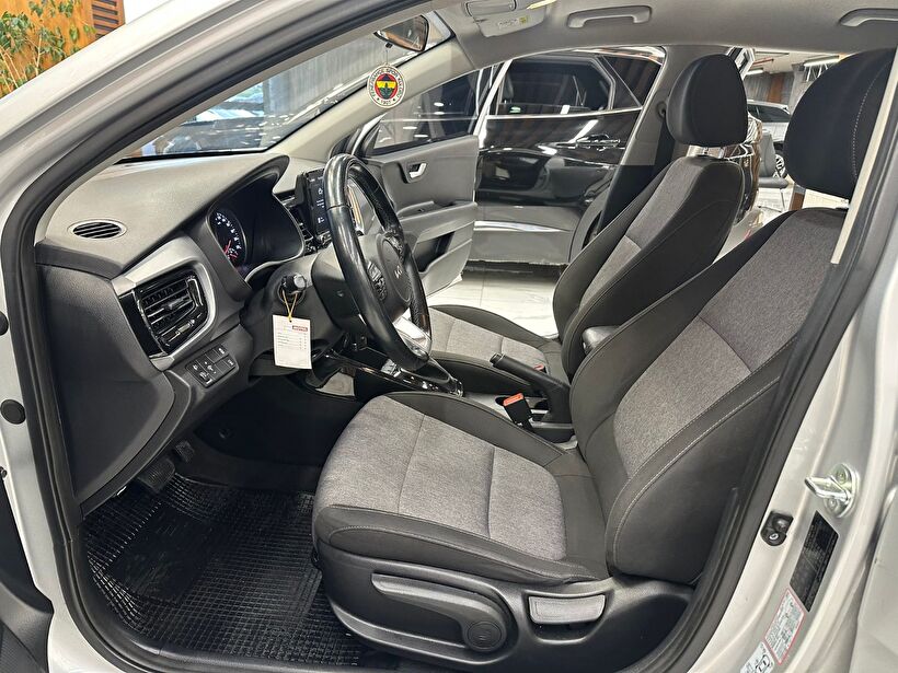 2023 Benzin Otomatik Kia Stonic Gri Polat Araç Dizayn Otomotiv İnşaat Sanayi Ve Ticaret Limited Şirketi