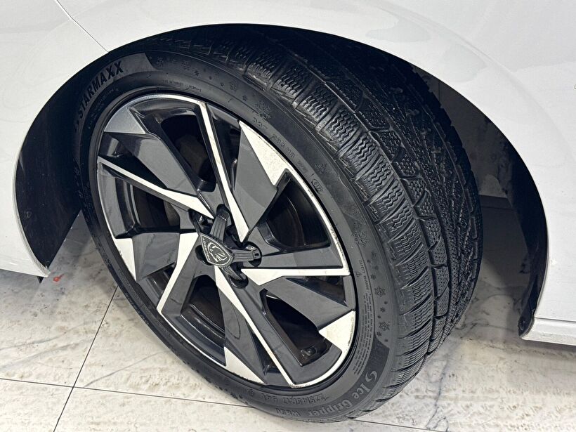 2024 Benzin Otomatik Peugeot 308 Beyaz Polat Araç Dizayn Otomotiv İnşaat Sanayi Ve Ticaret Limited Şirketi