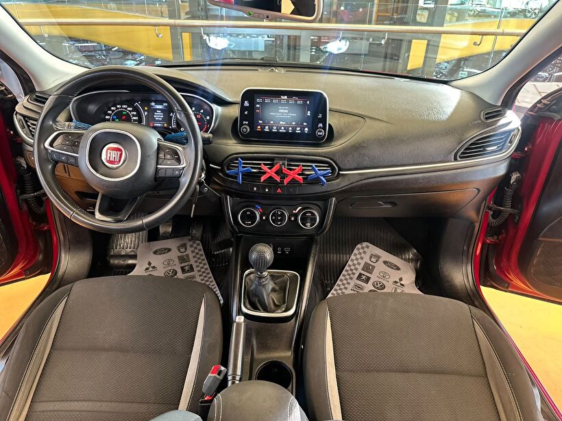 2016 Benzin Manuel Fiat Egea Kırmızı Polat Araç Dizayn Otomotiv İnşaat Sanayi Ve Ticaret Limited Şirketi