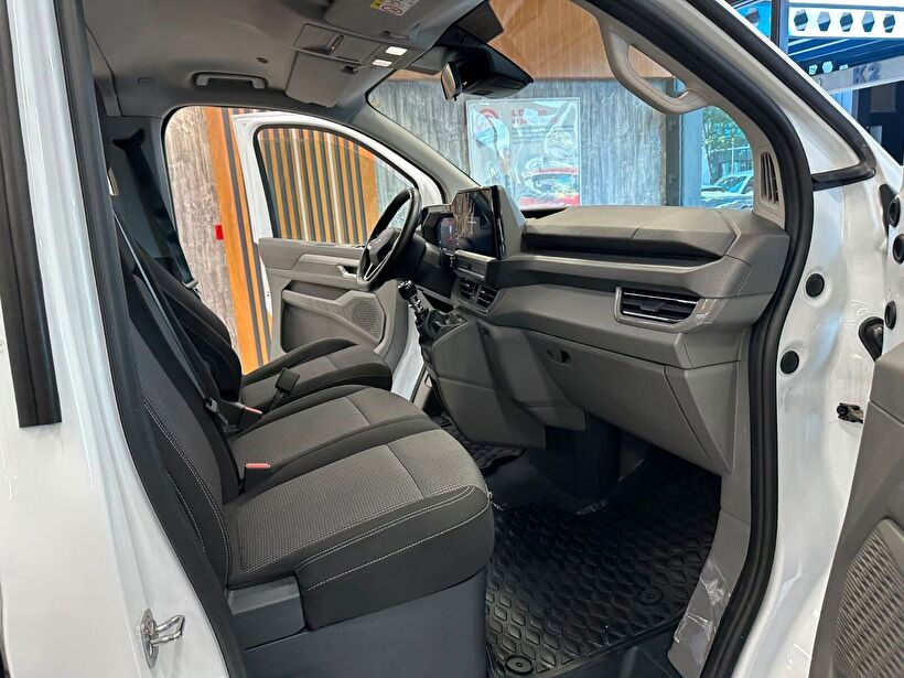 2025 Dizel Manuel Volkswagen Transporter Beyaz Polat Araç Dizayn Otomotiv İnşaat Sanayi Ve Ticaret Limited Şirketi