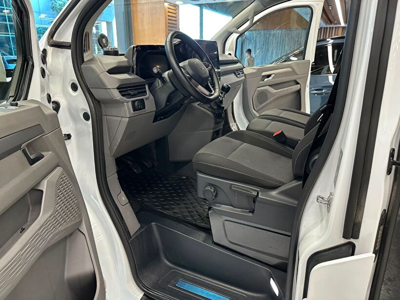2025 Dizel Manuel Volkswagen Transporter Beyaz Polat Araç Dizayn Otomotiv İnşaat Sanayi Ve Ticaret Limited Şirketi