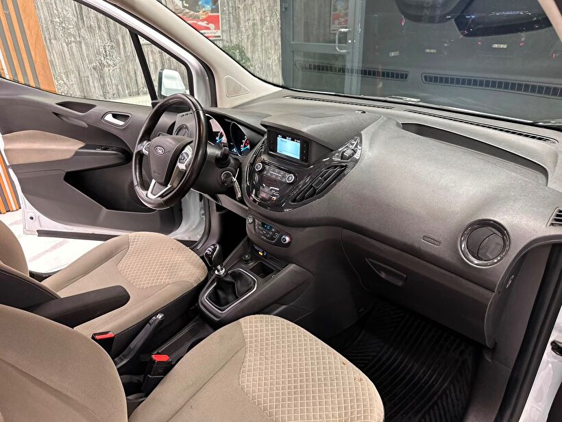 2023 Dizel Manuel Ford Tourneo Courier Beyaz Polat Araç Dizayn Otomotiv İnşaat Sanayi Ve Ticaret Limited Şirketi