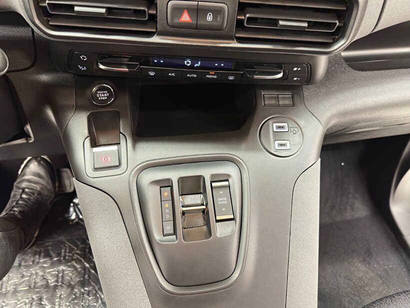 2025 Dizel Otomatik Peugeot Rifter Beyaz Polat Araç Dizayn Otomotiv İnşaat Sanayi Ve Ticaret Limited Şirketi