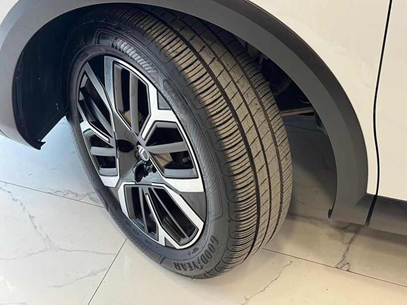 2025 Benzin Otomatik Citroen C4 X Beyaz Polat Araç Dizayn Otomotiv İnşaat Sanayi Ve Ticaret Limited Şirketi