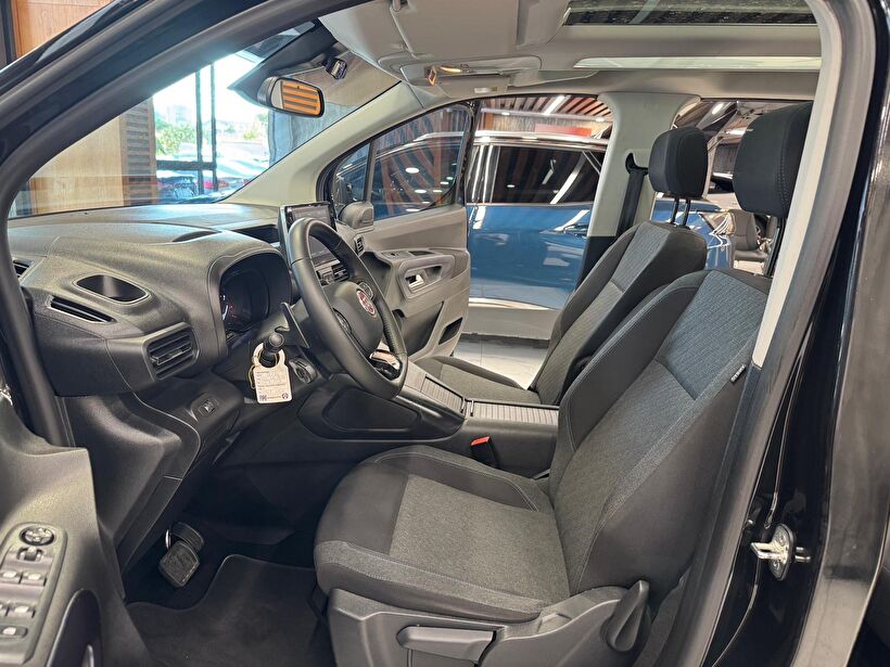 2024 Dizel Otomatik Fiat Doblo Siyah Polat Araç Dizayn Otomotiv İnşaat Sanayi Ve Ticaret Limited Şirketi