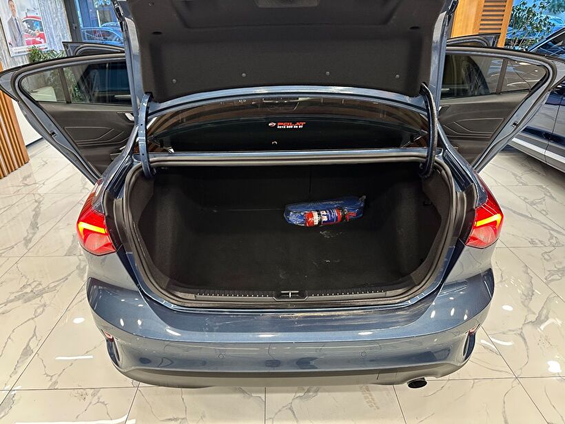 2025 Dizel Otomatik Ford Focus Mavi Polat Araç Dizayn Otomotiv İnşaat Sanayi Ve Ticaret Limited Şirketi