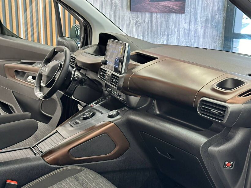 2022 Dizel Otomatik Peugeot Rifter Gri Polat Araç Dizayn Otomotiv İnşaat Sanayi Ve Ticaret Limited Şirketi