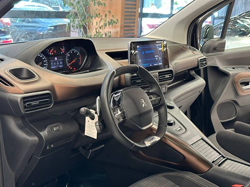 2022 Dizel Otomatik Peugeot Rifter Gri Polat Araç Dizayn Otomotiv İnşaat Sanayi Ve Ticaret Limited Şirketi