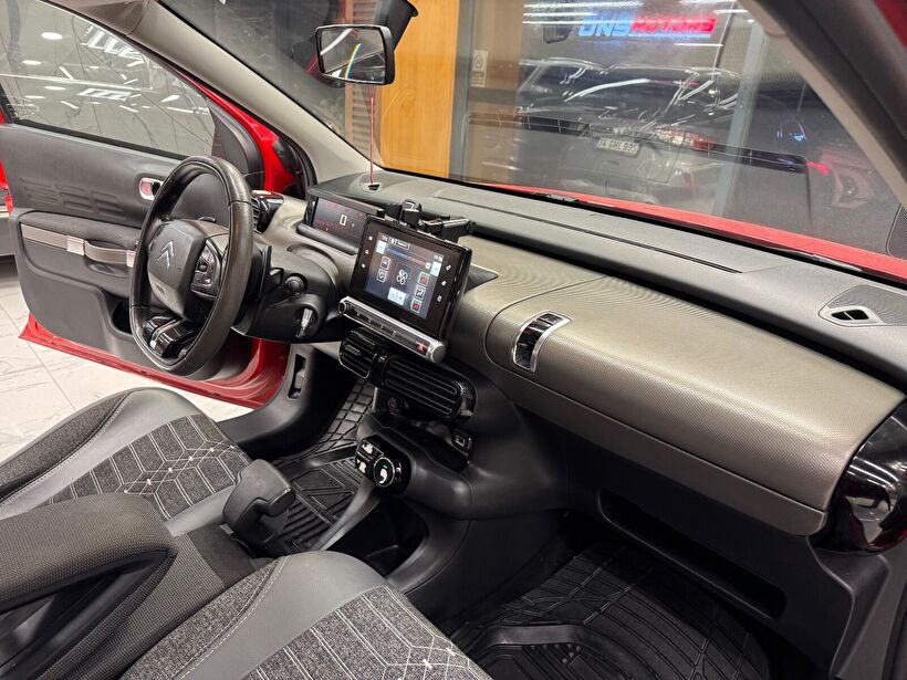 2017 Benzin Otomatik Citroen C4 Kırmızı Polat Araç Dizayn Otomotiv İnşaat Sanayi Ve Ticaret Limited Şirketi
