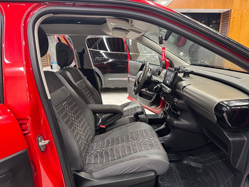 2017 Benzin Otomatik Citroen C4 Kırmızı Polat Araç Dizayn Otomotiv İnşaat Sanayi Ve Ticaret Limited Şirketi