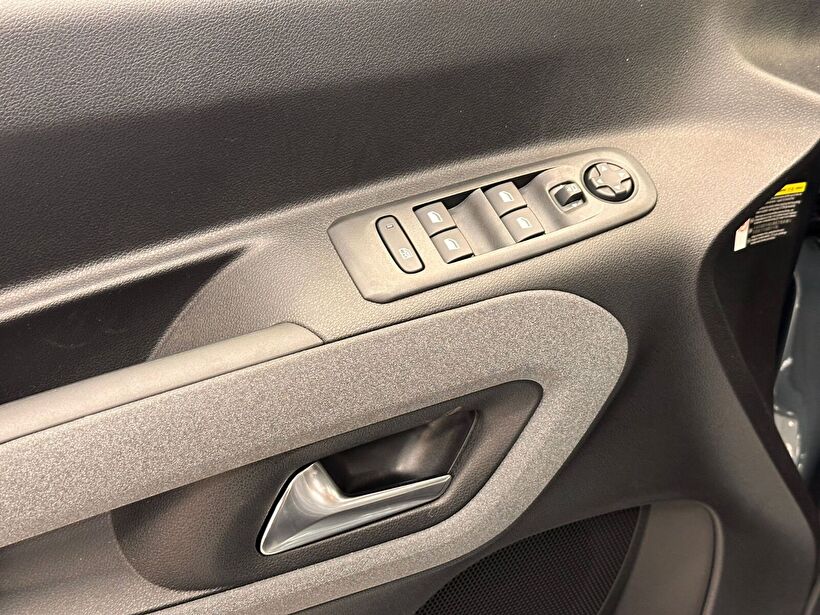 2024 Dizel Otomatik Peugeot Rifter Mavi Polat Araç Dizayn Otomotiv İnşaat Sanayi Ve Ticaret Limited Şirketi