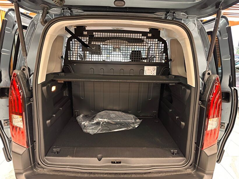 2024 Dizel Otomatik Peugeot Rifter Mavi Polat Araç Dizayn Otomotiv İnşaat Sanayi Ve Ticaret Limited Şirketi