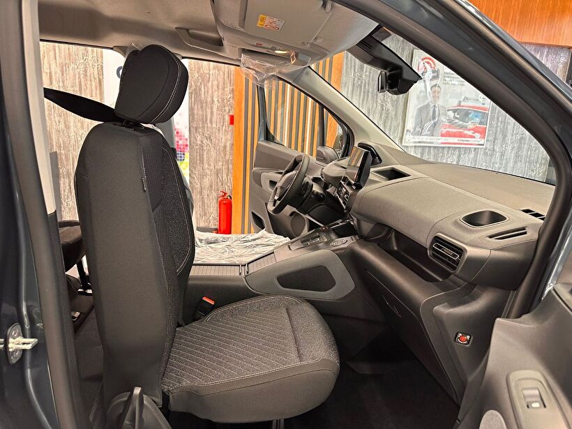 2024 Dizel Otomatik Peugeot Rifter Mavi Polat Araç Dizayn Otomotiv İnşaat Sanayi Ve Ticaret Limited Şirketi