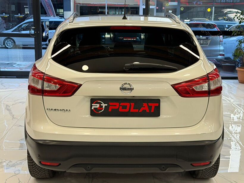2015 Dizel Otomatik Nissan Qashqai Beyaz Polat Araç Dizayn Otomotiv İnşaat Sanayi Ve Ticaret Limited Şirketi