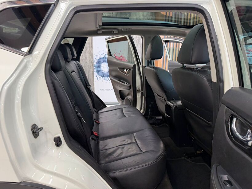 2015 Dizel Otomatik Nissan Qashqai Beyaz Polat Araç Dizayn Otomotiv İnşaat Sanayi Ve Ticaret Limited Şirketi