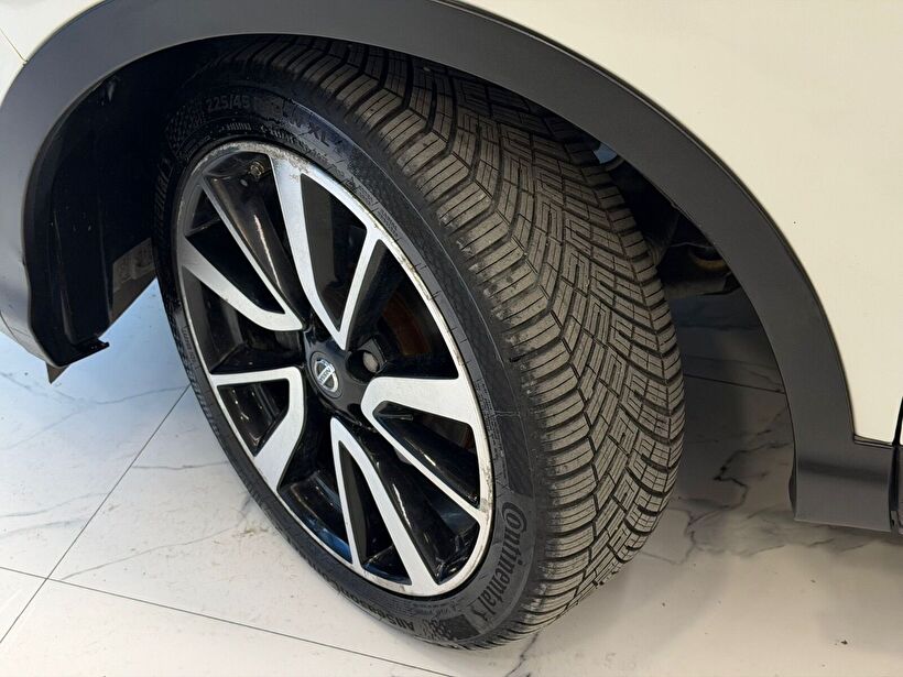 2015 Dizel Otomatik Nissan Qashqai Beyaz Polat Araç Dizayn Otomotiv İnşaat Sanayi Ve Ticaret Limited Şirketi