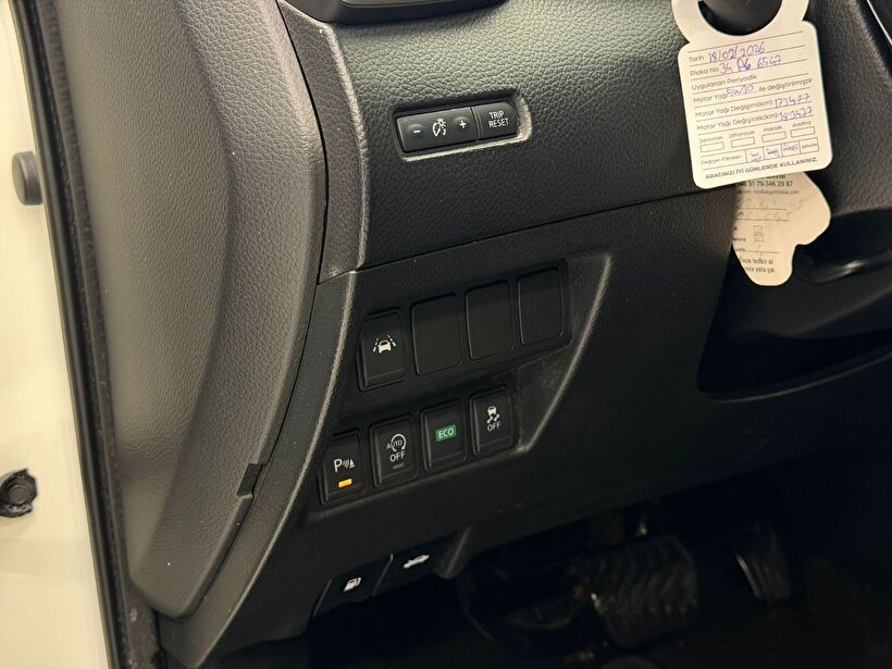2015 Dizel Otomatik Nissan Qashqai Beyaz Polat Araç Dizayn Otomotiv İnşaat Sanayi Ve Ticaret Limited Şirketi
