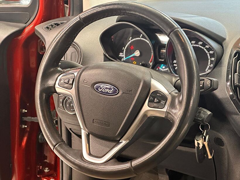 2018 Dizel Manuel Ford Tourneo Courier Kırmızı Polat Araç Dizayn Otomotiv İnşaat Sanayi Ve Ticaret Limited Şirketi