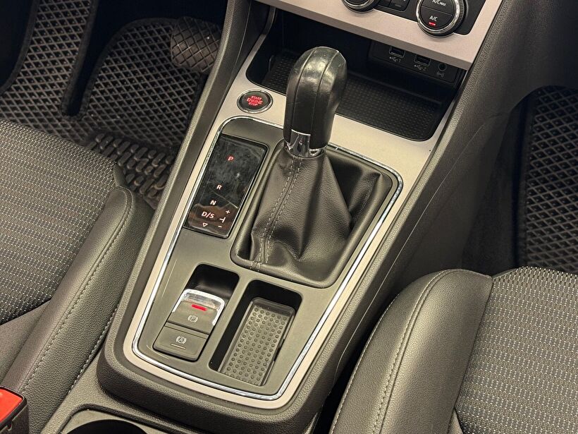 2019 Dizel Otomatik Seat Leon Kırmızı Polat Araç Dizayn Otomotiv İnşaat Sanayi Ve Ticaret Limited Şirketi